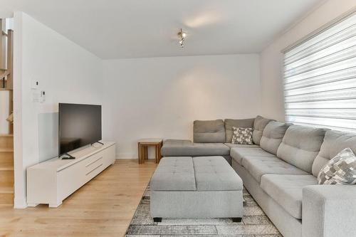 Living room - 1584 Rue St-André, L'Assomption, QC - Indoor Photo Showing Living Room