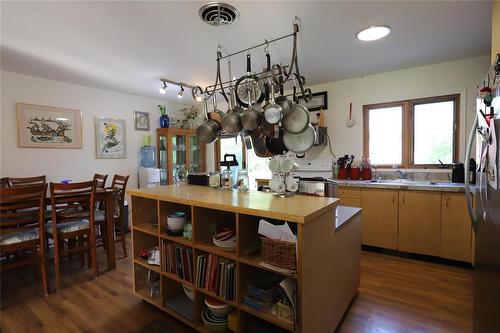 97099 11 Road E, Teulon, MB - Indoor Photo Showing Dining Room