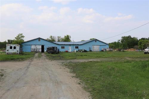 97099 11 Road E, Teulon, MB - Outdoor