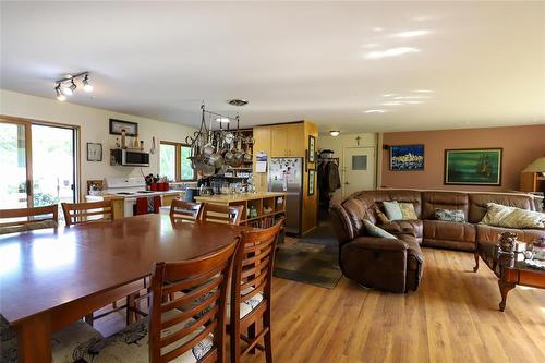 97099 11 Road E, Teulon, MB - Indoor