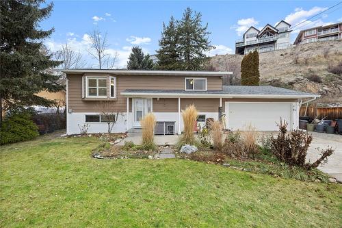 5882 Victoria Street  Peachland, BC V0X 1X4