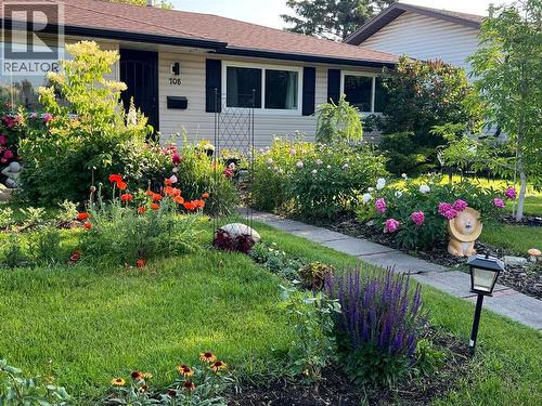 708 Allden Place Se, Calgary, AB - Outdoor