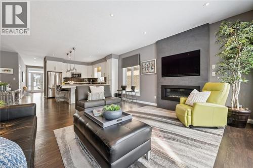 276 Dewdrop Crescent, Waterloo, ON - Indoor Photo Showing Living Room With Fireplace