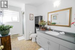Second Floor Bathroom (3pc) - 