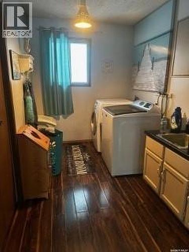 110 South Avenue E, Hafford, SK - Indoor Photo Showing Laundry Room