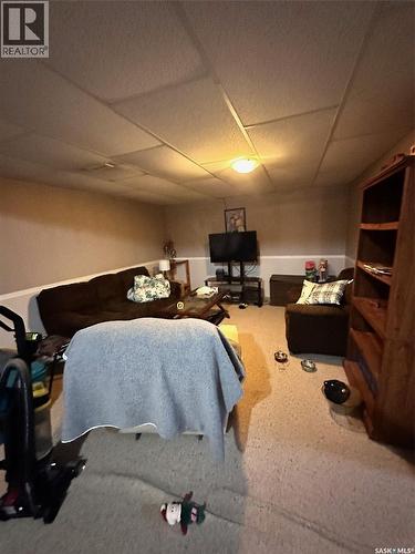 110 South Avenue E, Hafford, SK - Indoor