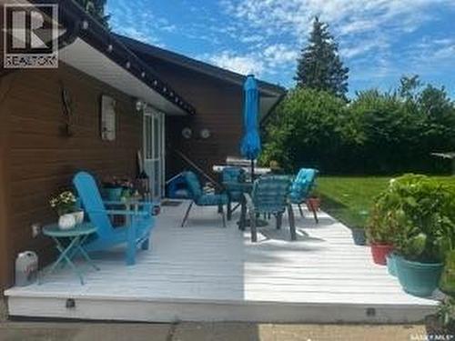 110 South Avenue E, Hafford, SK - Outdoor With Deck Patio Veranda