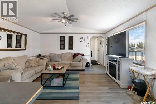 404 Walter Scott Avenue, Hanley, SK 