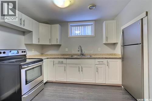 254 Froom Crescent, Regina, SK - Indoor Photo Showing Kitchen With Double Sink