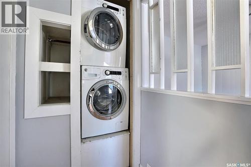 254 Froom Crescent, Regina, SK - Indoor Photo Showing Laundry Room