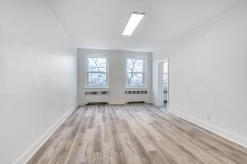 Salon - 38-4855 Ch. Queen-Mary, Montréal (Côte-Des-Neiges/Notre-Dame-De-Grâce), QC - Indoor Photo Showing Other Room