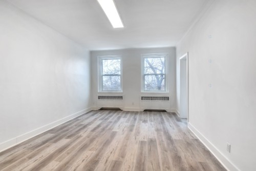 Salon - 38-4855 Ch. Queen-Mary, Montréal (Côte-Des-Neiges/Notre-Dame-De-Grâce), QC - Indoor Photo Showing Other Room