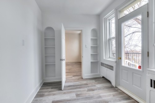 Chambre à coucher - 38-4855 Ch. Queen-Mary, Montréal (Côte-Des-Neiges/Notre-Dame-De-Grâce), QC - Indoor Photo Showing Other Room