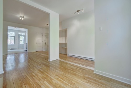 Chambre à coucher - 2700 Rue De Rozel, Montréal (Le Sud-Ouest), QC - Indoor Photo Showing Other Room