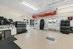 Garage - 