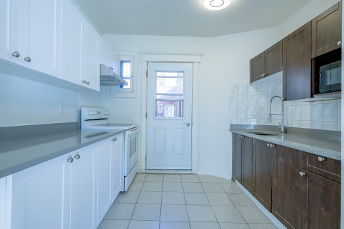 Cuisine - 9-5031 Rue Sherbrooke O., Montréal (Côte-Des-Neiges/Notre-Dame-De-Grâce), QC - Indoor Photo Showing Kitchen