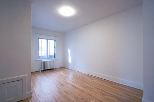 Chambre à coucher - 9-5031 Rue Sherbrooke O., Montréal (Côte-Des-Neiges/Notre-Dame-De-Grâce), QC - Indoor Photo Showing Other Room