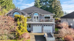 564 Steenbuck Dr  Campbell River, BC V9W 7R5