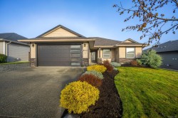 1286 Admiral Rd  Comox, BC V9M 0B4