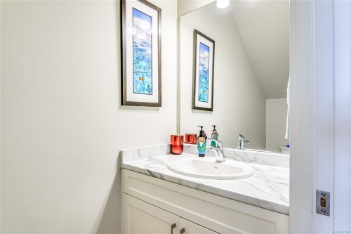 B-242 Petersen Rd, Campbell River, BC 