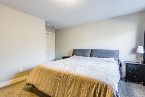 B-242 Petersen Rd, Campbell River, BC 