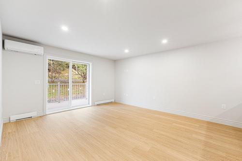 Salon - 17-977 Ch. Massawippi, North Hatley, QC - Indoor Photo Showing Other Room