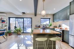 7300 Rue Marquette  Montréal (Villeray/Saint-Michel/Parc-Extension), QC H2E 2C8