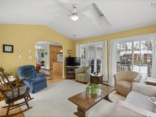 16 Canary Crescent, Halifax, NS 