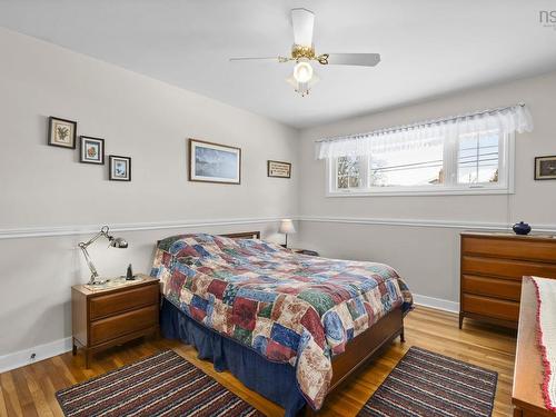 16 Canary Crescent, Halifax, NS 