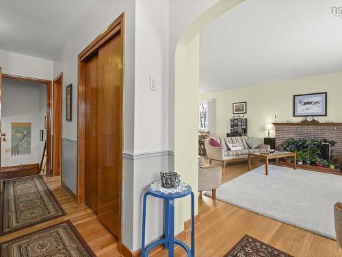 16 Canary Crescent, Halifax, NS 