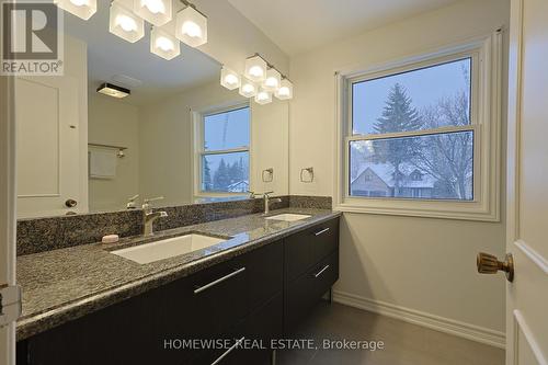 22 Cobblestone Drive, Markham, ON - Indoor Photo Showing Bathroom