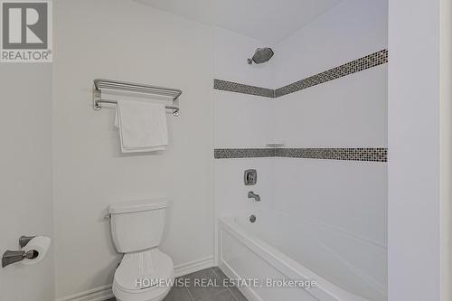 22 Cobblestone Drive, Markham, ON - Indoor Photo Showing Bathroom