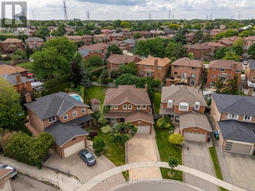 2054 TEESIDE COURT  Mississauga, ON L5M 3E5