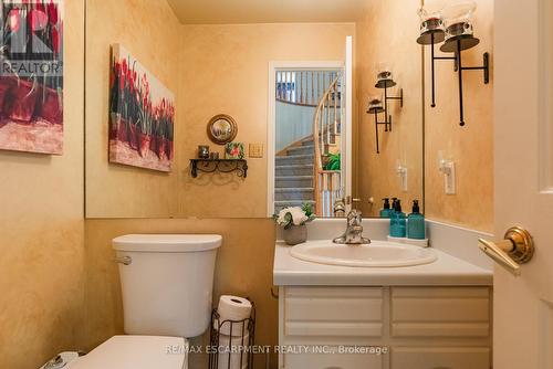 2054 Teeside Court, Mississauga, ON - Indoor Photo Showing Bathroom