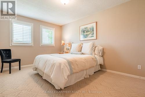2054 Teeside Court, Mississauga, ON - Indoor Photo Showing Bedroom