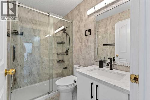 49 Taravista Way Ne, Calgary, AB - Indoor Photo Showing Bathroom