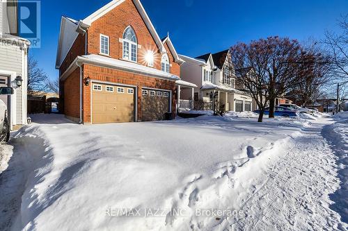 1238 OAKHILL AVENUE  Oshawa (Taunton), ON L1K 2R4