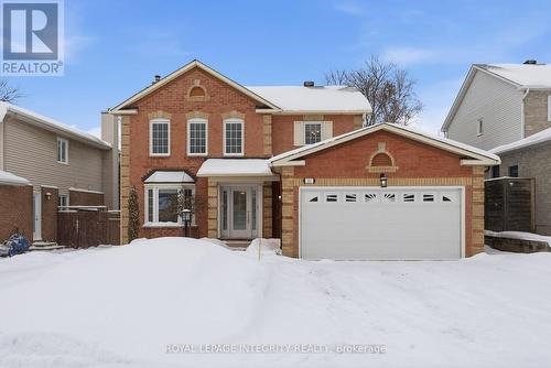 11 ROSETHORN WAY  Ottawa, ON K2M 1P9