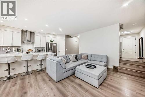 54 Seton Manor Se, Calgary, AB - Indoor