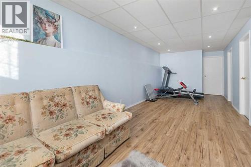 118 Bridleridge Way Sw, Calgary, AB - Indoor