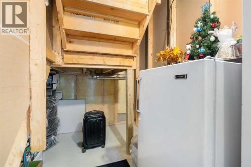 118 Bridleridge Way Sw, Calgary, AB - Indoor