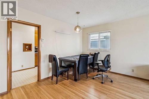 111 27 Avenue Nw, Calgary, AB - Indoor