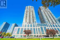 2102 - 1928 LAKE SHORE BOULEVARD  Toronto, ON M6S 0B1