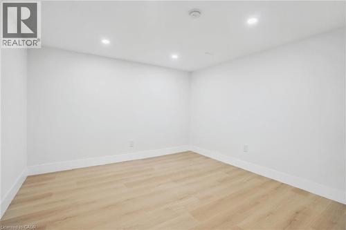 41 Cameron Avenue S, Hamilton, ON - Indoor Photo Showing Other Room