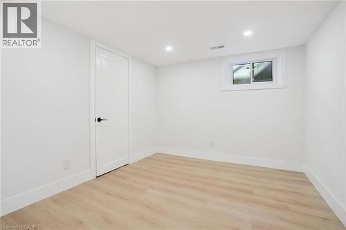 41 Cameron Avenue S, Hamilton, ON - Indoor Photo Showing Other Room