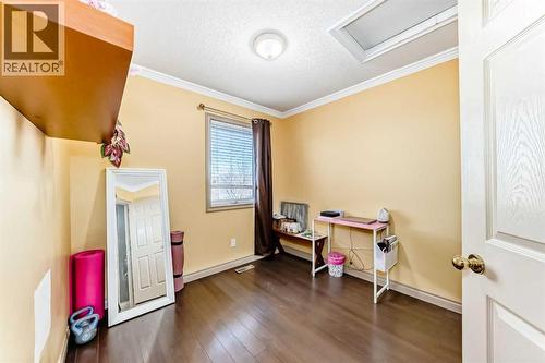 52 Douglas Ridge Close Se, Calgary, AB - Indoor Photo Showing Other Room