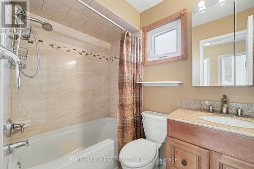 609 Four Winds Way, Mississauga, ON - Indoor Photo Showing Bathroom