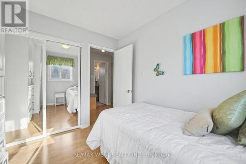 609 Four Winds Way, Mississauga, ON - Indoor Photo Showing Bedroom