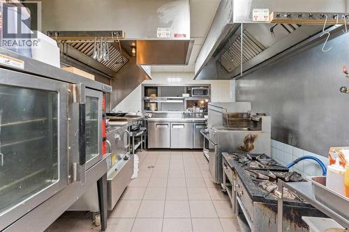 3220 17 Avenue Sw, Calgary, AB 