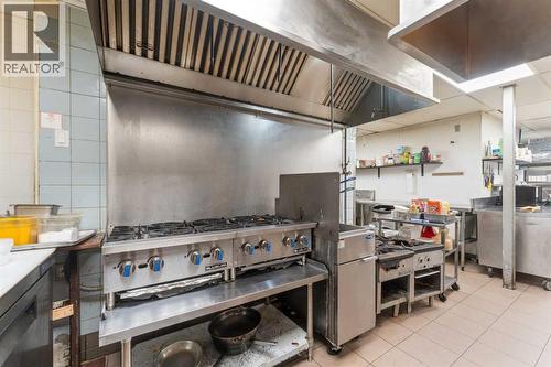 3220 17 Avenue Sw, Calgary, AB 